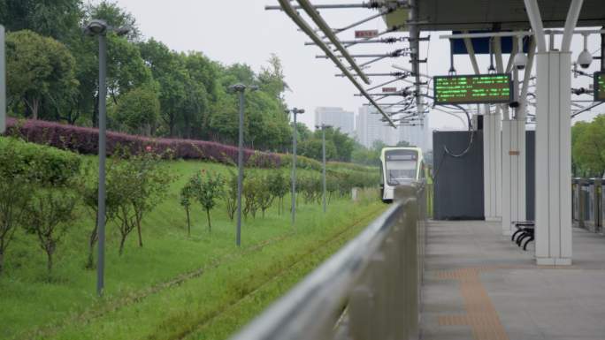 地拍南京城市有轨电车