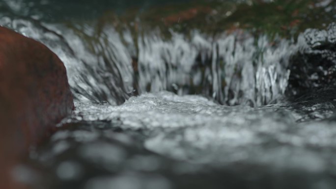 4k 清澈溪流 纯天然唯美山泉水