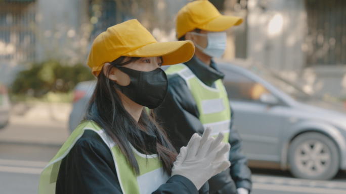 疫情下的街道、街上戴口罩的人