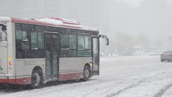 暴雪天气