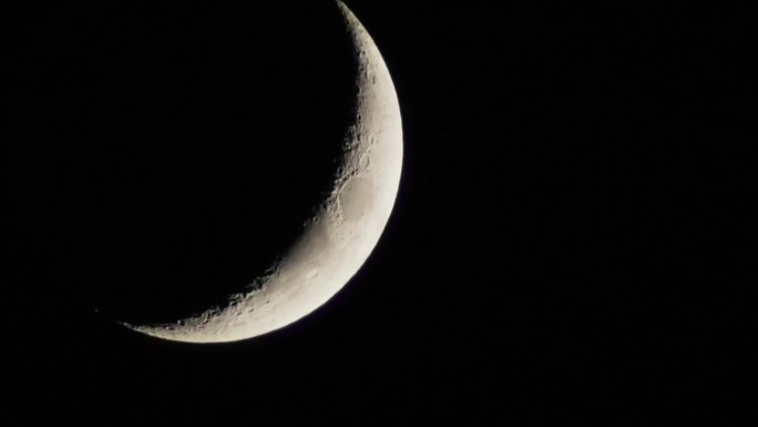 新月月亮实拍