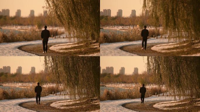 【原创】冬天一个人河边走路背影