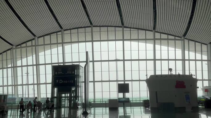 北京国际机场一线城市的飞机场登机口