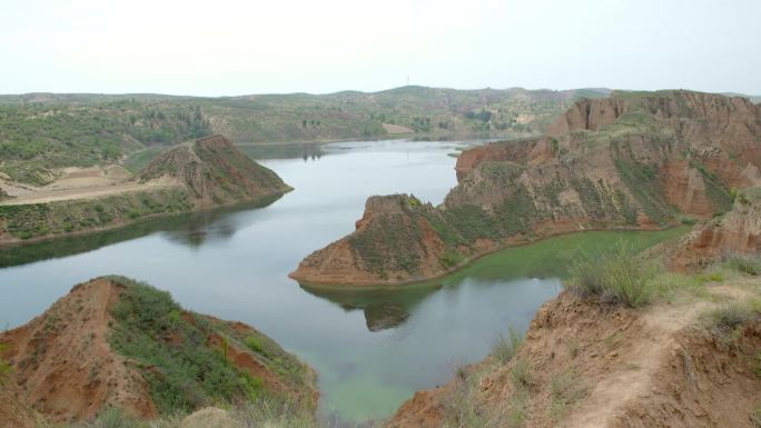 麻黄梁黄土地质公园湖光山色