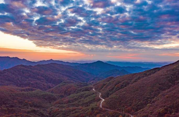 4K 航拍雷公山秋天景色延时风光4