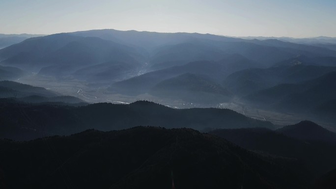 漫山云雾 山峦叠嶂