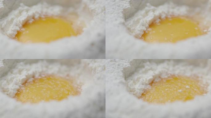 面粉鸡蛋洒落白砂糖