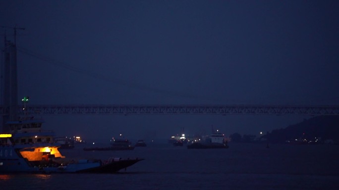 长江航运夜景