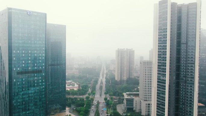大雾天下的城市广东佛山1080P