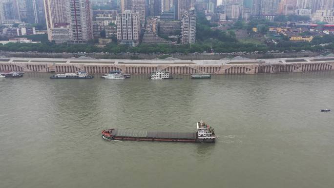航拍货运船重庆长江段航拍