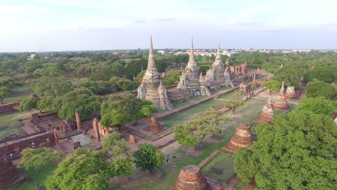 泰国大城府古庙鸟瞰图。