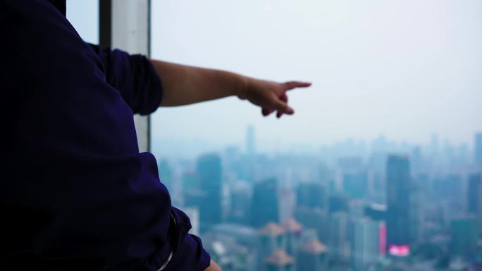 商务人士空镜广州中信大厦楼顶中轴线鸟瞰