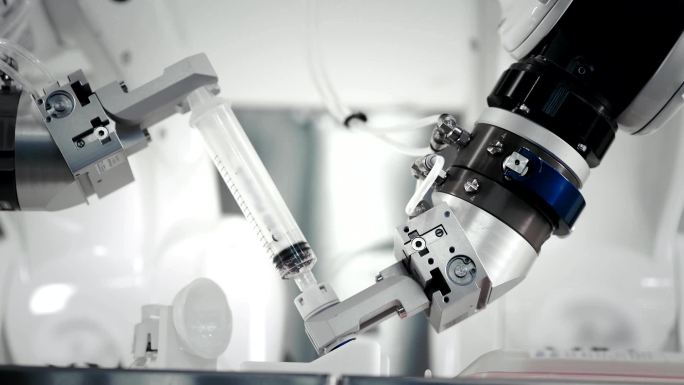 机器人手臂的创新手臂为癌症患者注射化疗药物