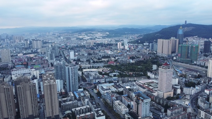 曲靖 麒麟区 麒麟东路 交通路 美佳华