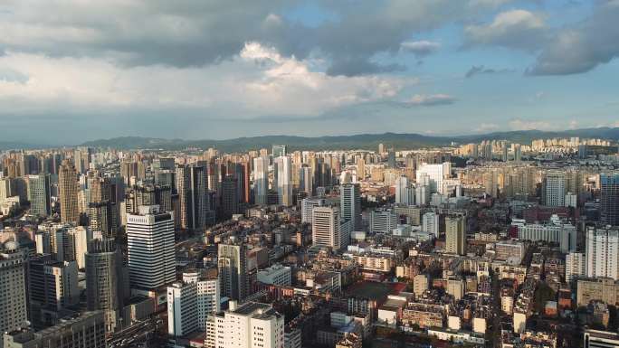 昆明 盘龙区 东风东路 恒隆广场 东风广