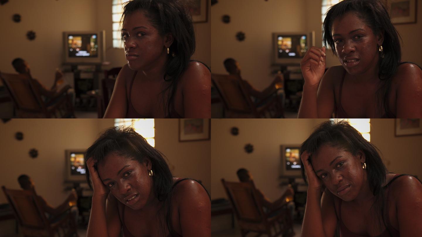 悲伤沮丧的年轻黑人妇女