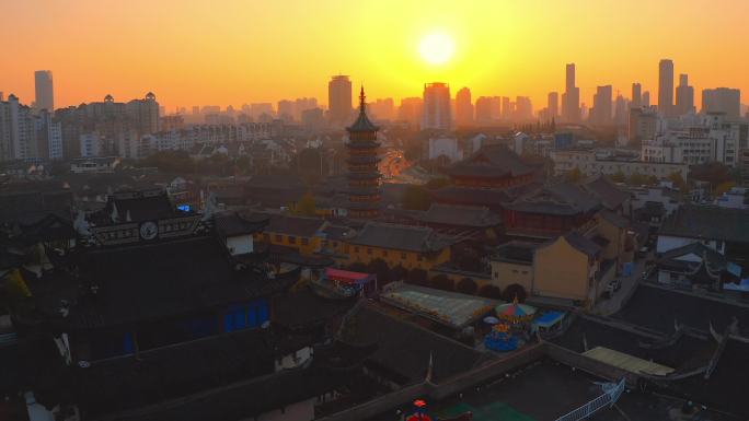 无锡南禅寺秒光塔城市黄昏日落唯美4K航拍