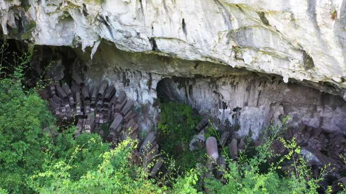 贵州棺材洞神秘山洞4k高清拍摄