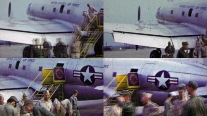 1951年：朝鲜战争期间美国空军士撤下飞机。