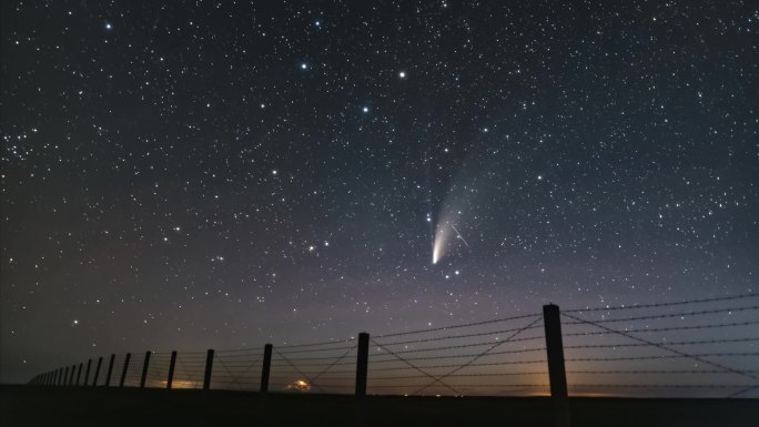 新智慧星延时摄影呼伦贝尔大草原的敖包相会