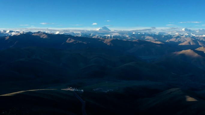 高原雪山延时 一望无垠