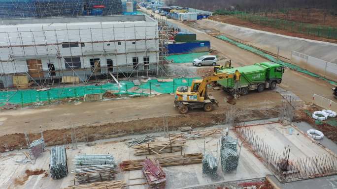 城市建设 火车站建设  工程机械 挖掘机