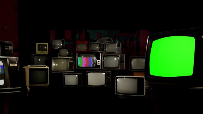 绿色屏幕的复古电视