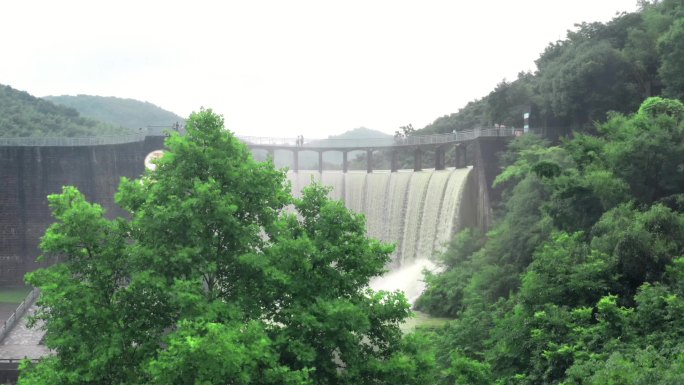 江苏溧阳平桥石坝水库宏伟大气水利工程