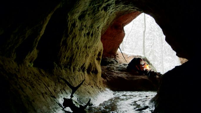 洞穴原始人类山顶洞人直立人