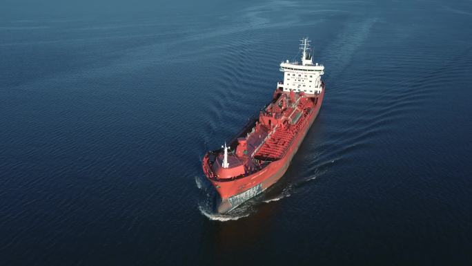海上油轮航拍水商业燃料和发电