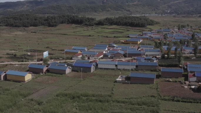 凉山州布拖县 乡村建设 航拍大山里的村庄