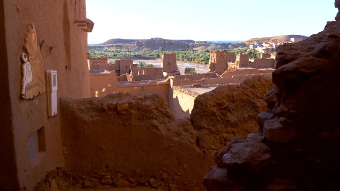 摩洛哥粘土房子。非洲城墙黄土地建设国外风