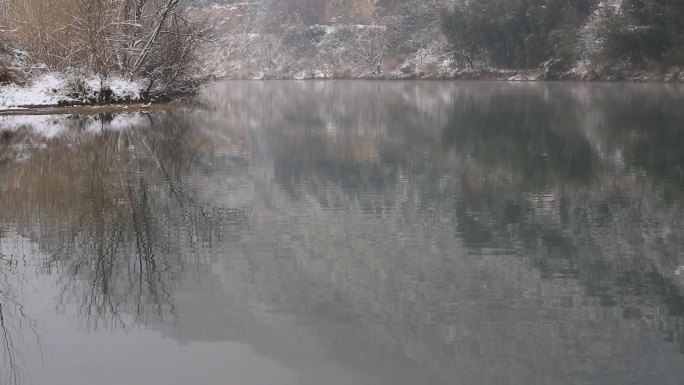 江南冬天雪景水面原素材
