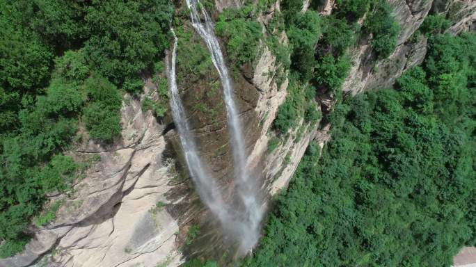 九龙山风景区航拍4K宝鸡旅游九龙山瀑布