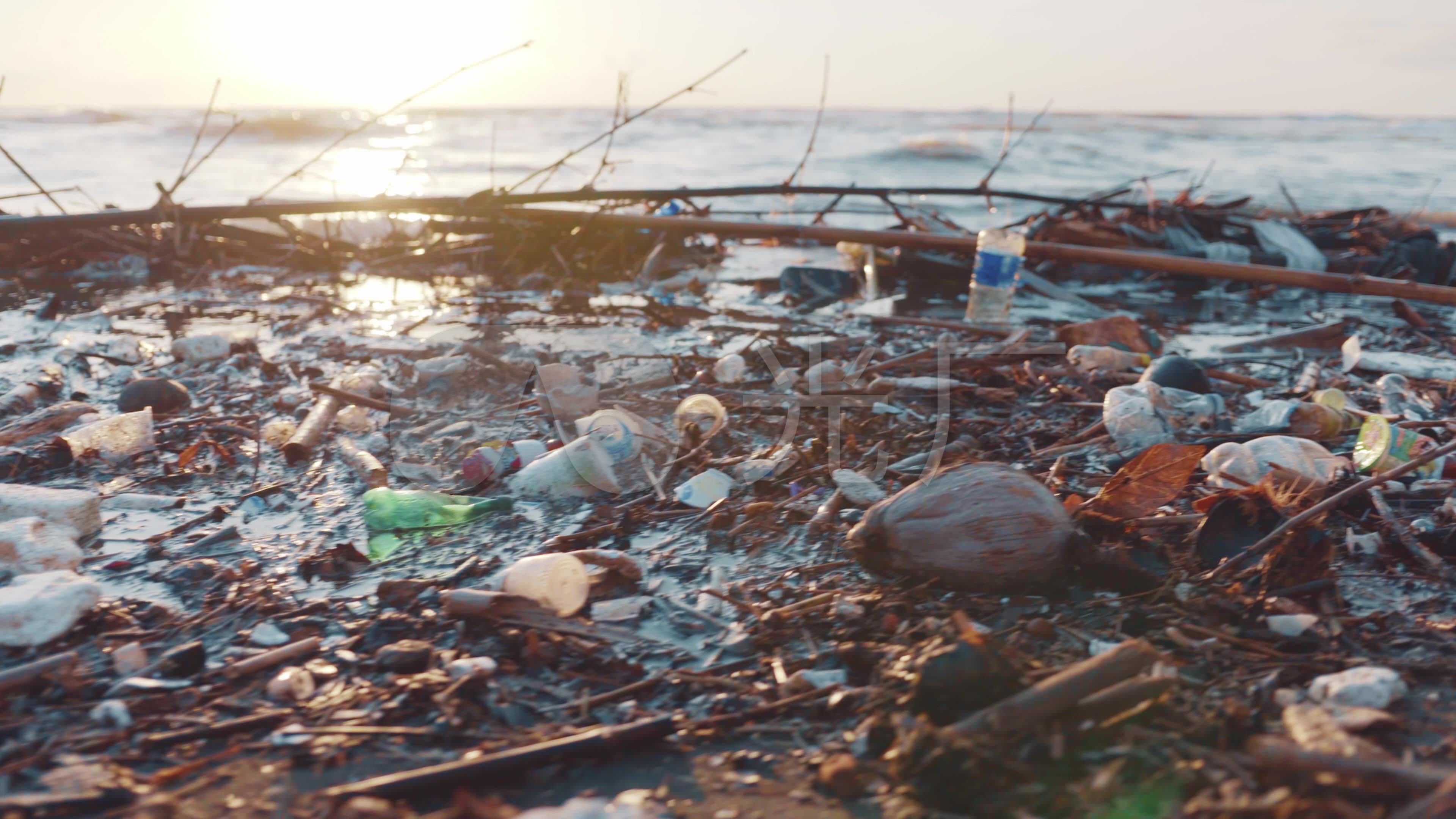 海洋垃圾反攻 加勒比岛国多米尼加沙滩被垃圾吞没