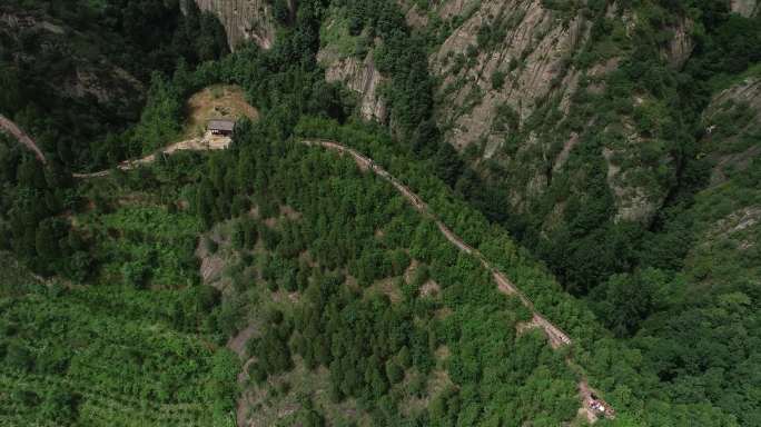 俯瞰九龙山风景区航拍4K宝鸡旅游玻璃栈道