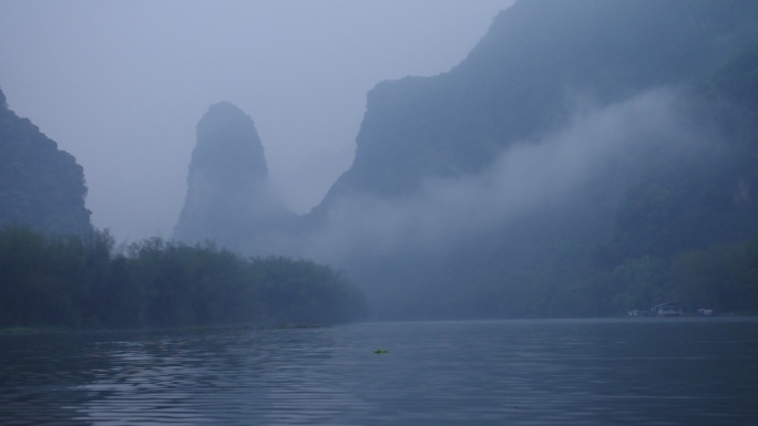 云雾风景山水河流实拍