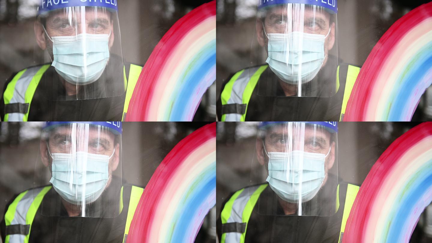 护卫员戴着面罩医疗人物医疗防护戴口罩