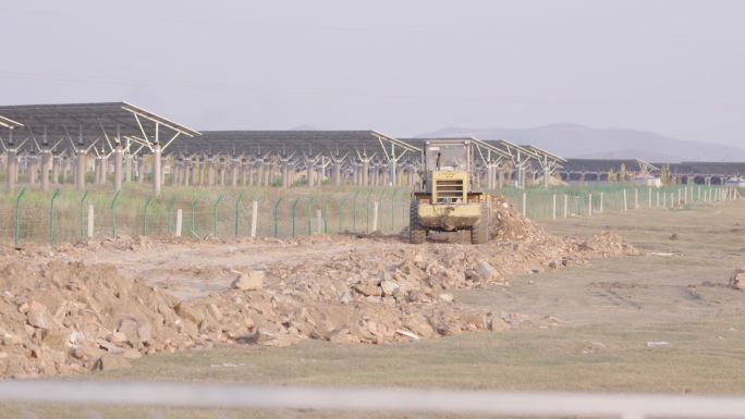 建渣运输 道路铺设 推土机 环境 工地