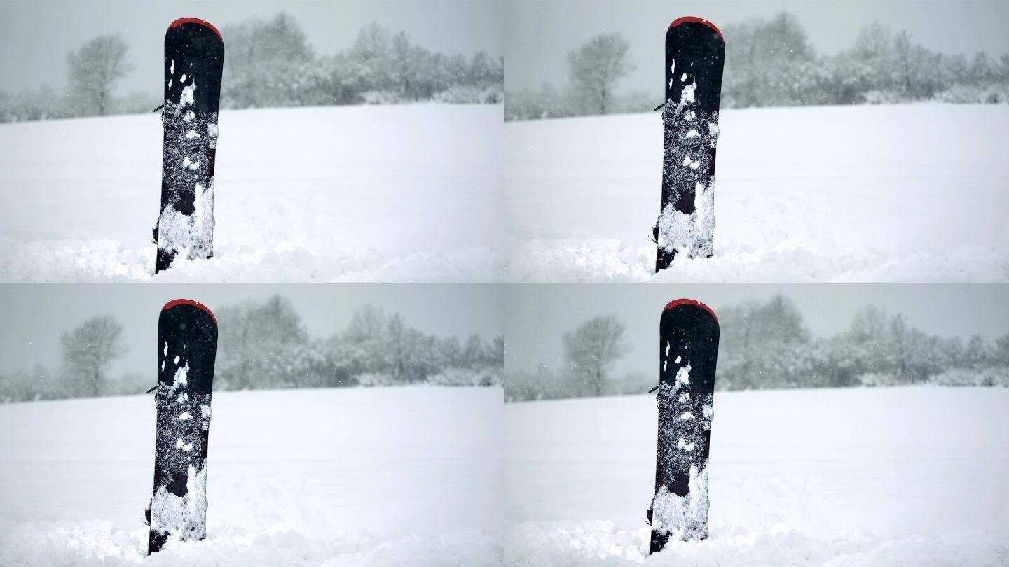 卡在雪地里的滑雪板