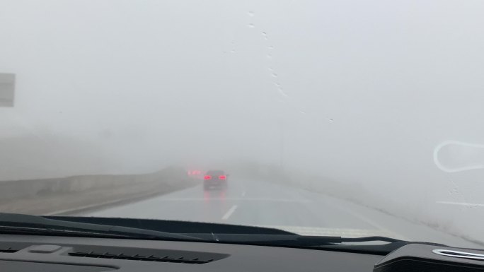 原创公路素材|大雾|车|阴天