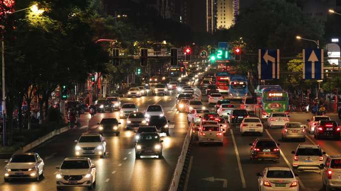 城市拥挤的车流白天夜景与交通信号灯4K