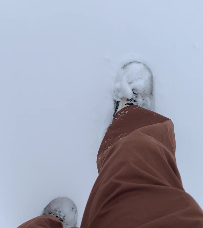 原创雪景素材|走路|雪地|雪山|风景