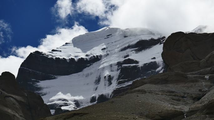 喜马拉雅山脉雪山山峰高海拔地区缺氧