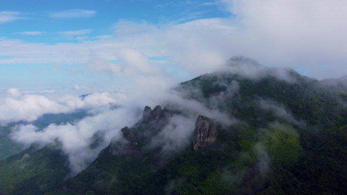 清晨大山航拍