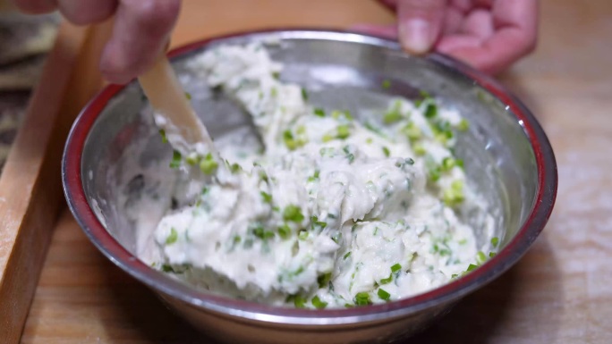 4K实拍鲅鱼水饺制作过程