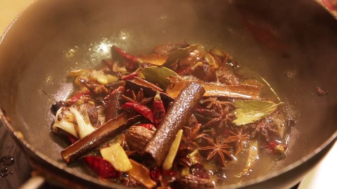火锅底料制作方法各种香料葱姜八角桂皮