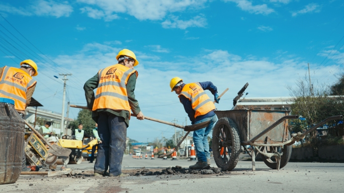 道路施工 公路修复 工人施工 维护