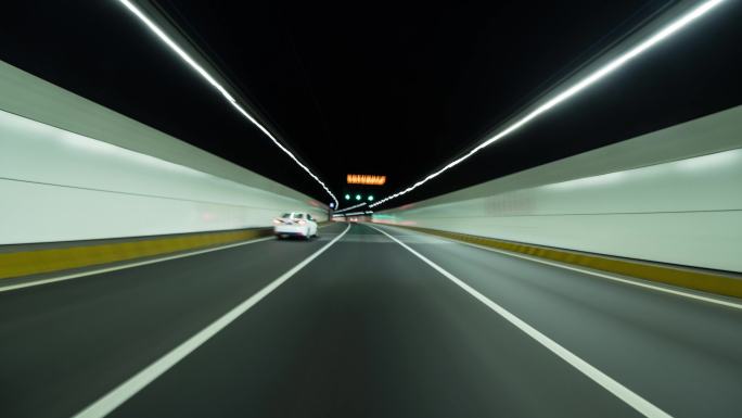 夜景汽车道路隧道穿梭