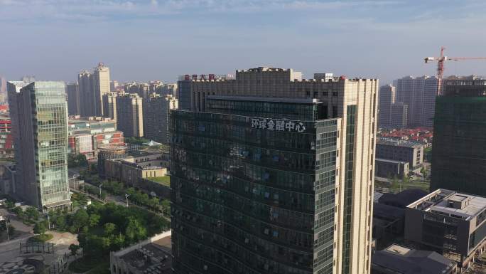 嘉兴南湖区环球金融中心蓝天白云